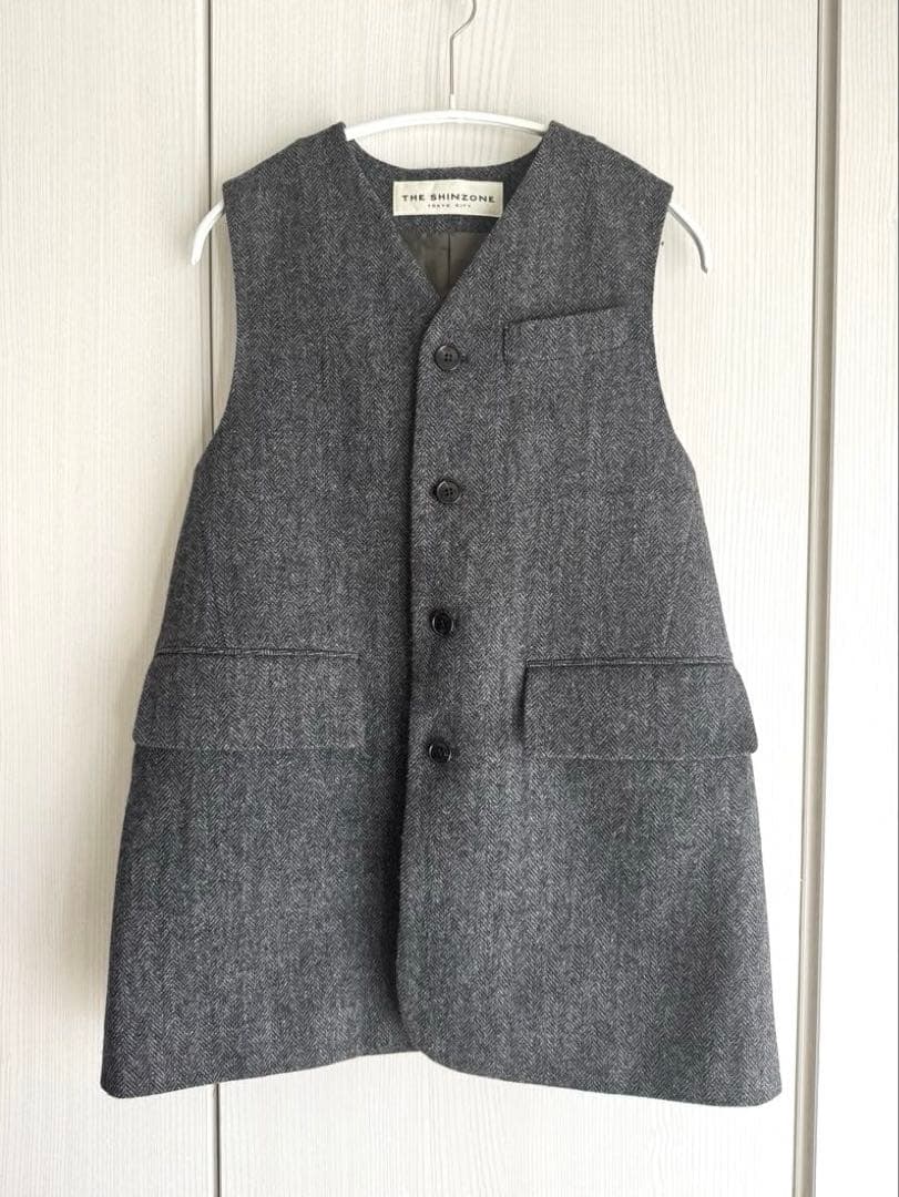 THE SHINZONE ヘリンボーンジレ グレー