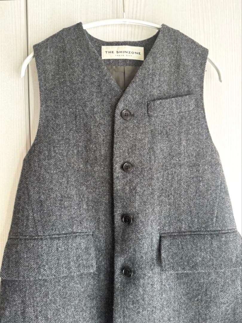 THE SHINZONE ヘリンボーンジレ グレー