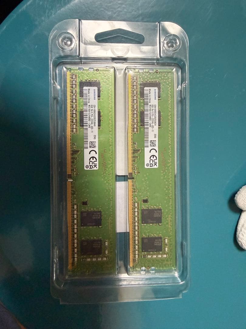 DDR4 16GB メモリ