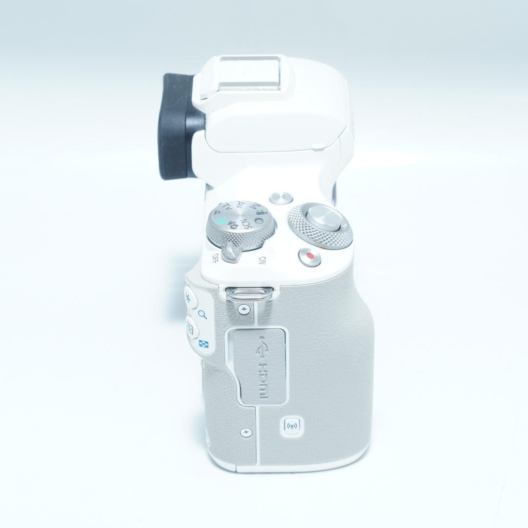 スマホ転送機能付♪キヤノン EOS Kiss M ホワイト