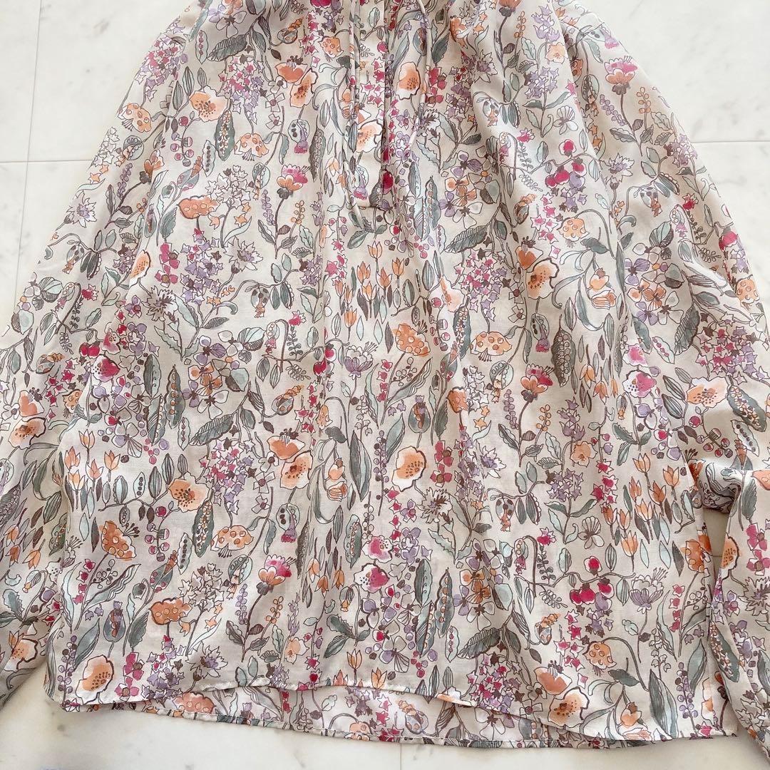 極美品　トゥモローランド　オーマリーフプリント ストリングボウタイブラウス