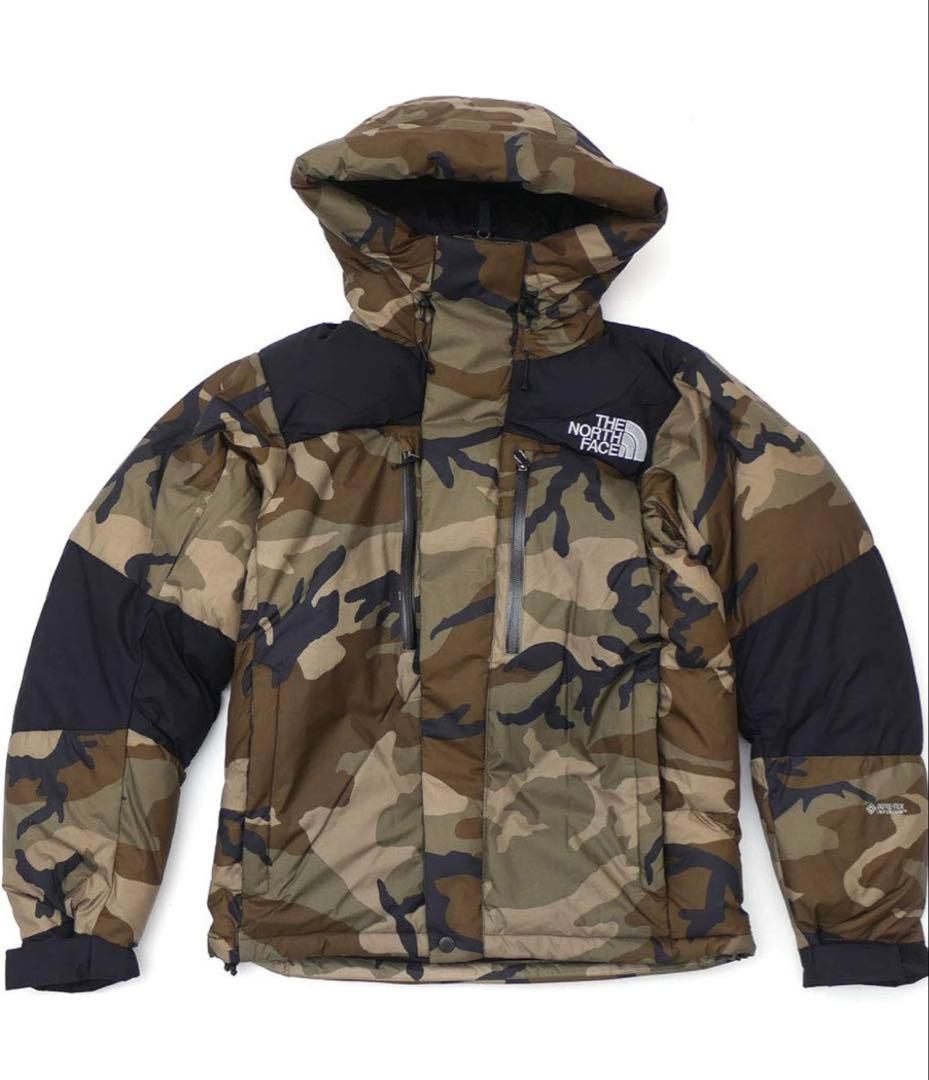 NOVELTY BALTRO LIGHT JACKETカモフラ柄ダウンジャケット