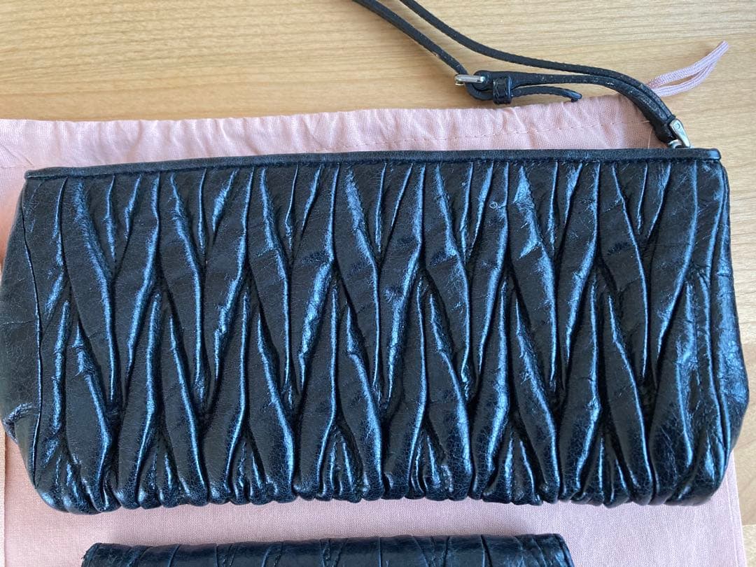 MIUMIUクラッチバックと三つ折り財布セット