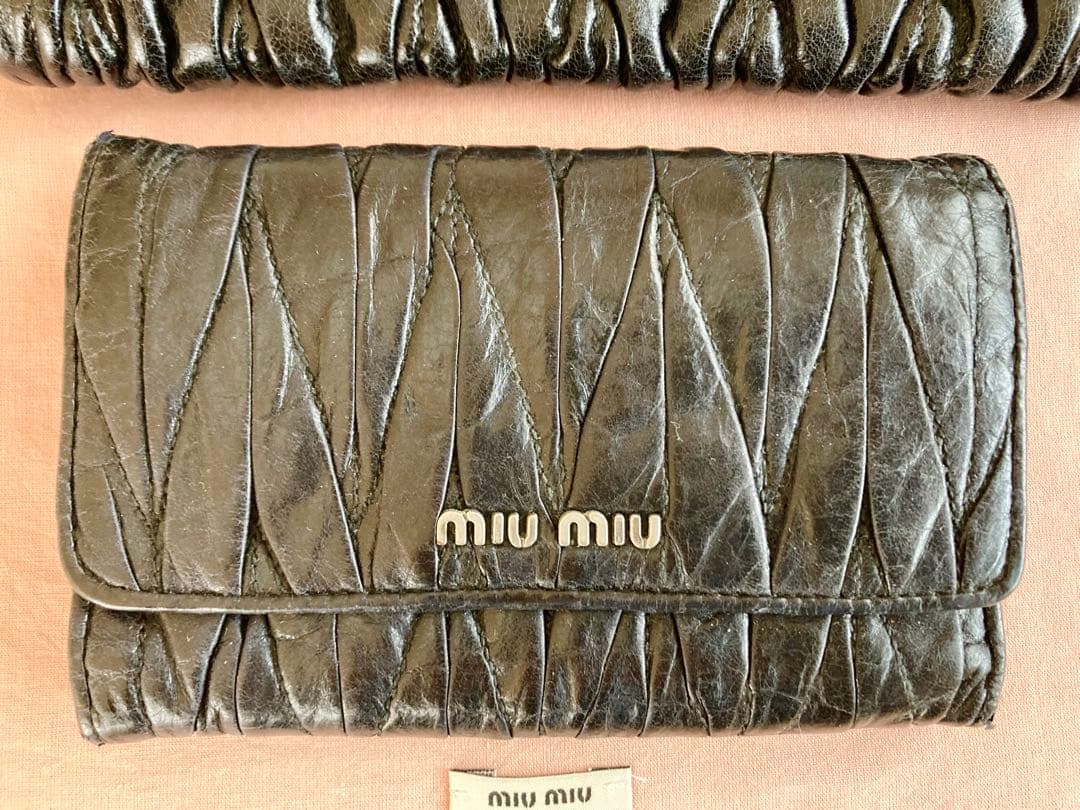 MIUMIUクラッチバックと三つ折り財布セット