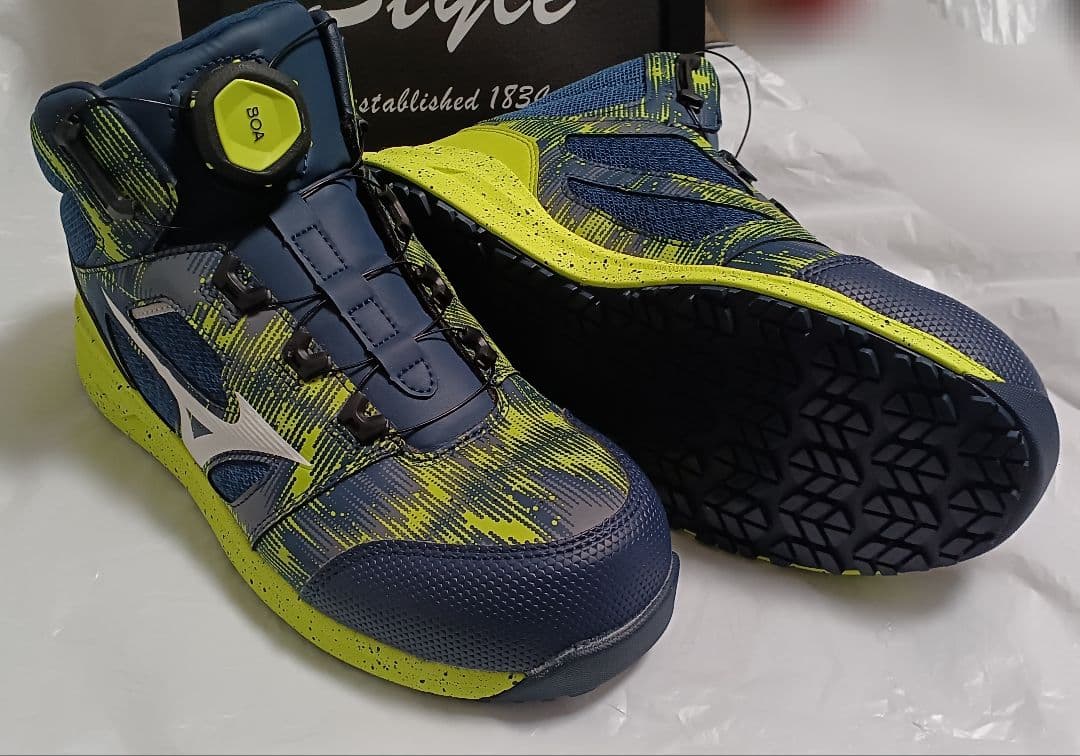 Mizuno BOAシステム安全靴 ネイビー/イエロー、限定色