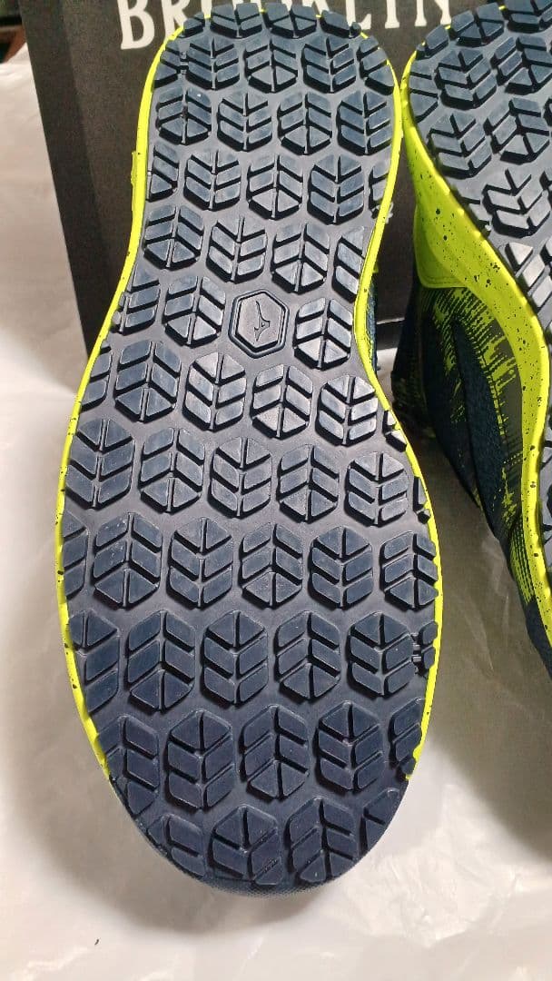 Mizuno BOAシステム安全靴 ネイビー/イエロー、限定色