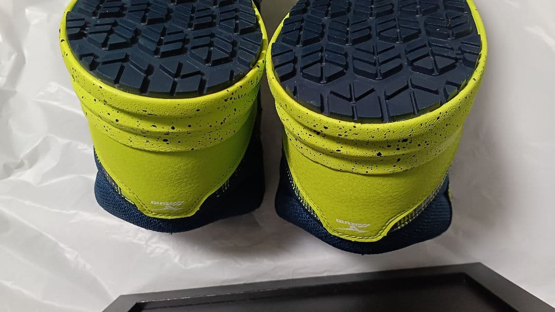 Mizuno BOAシステム安全靴 ネイビー/イエロー、限定色