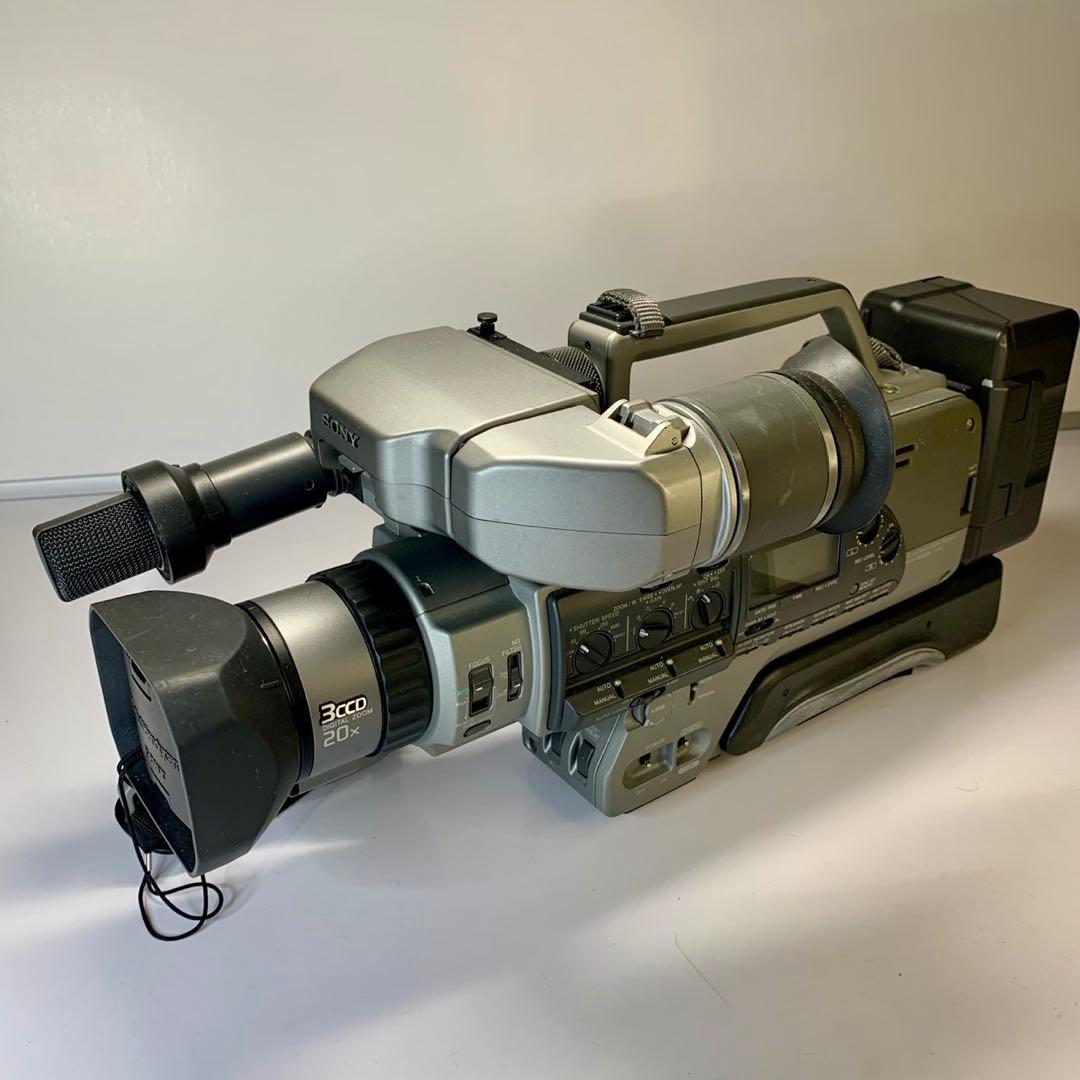 （ジャンク）SONY 3CCD 業務用ビデオカメラレコーダーDCRーVX9000