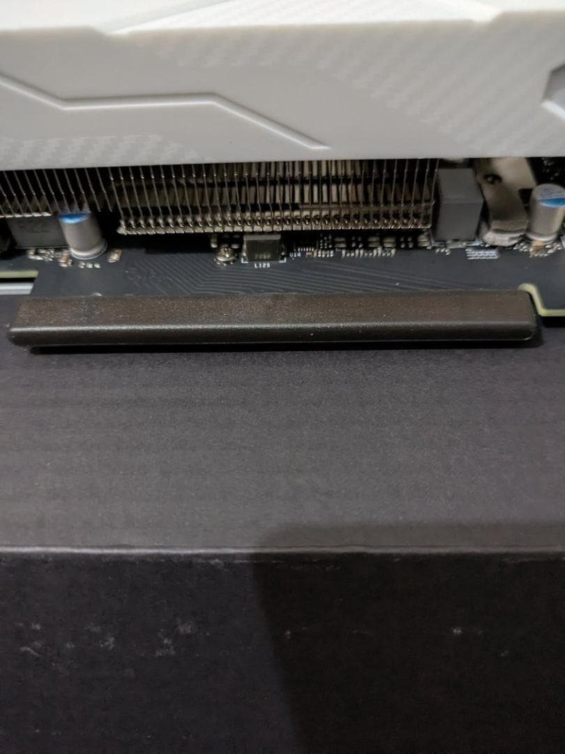 【希少】NVIDIA GeForce RTX 4070 Ti Super 白