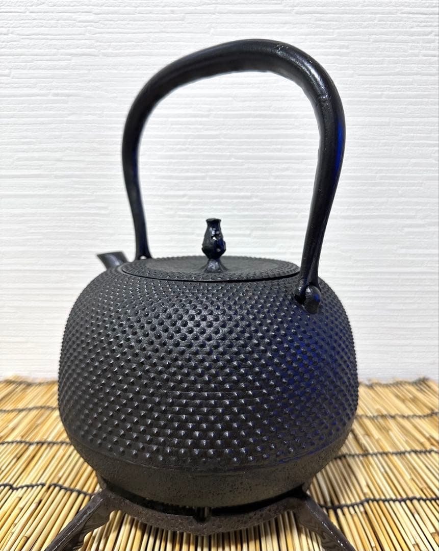 未使用品　南部成龍堂鋳造所　伝統工芸士 及川 光正(齋峰)１８型　南部鉄瓶