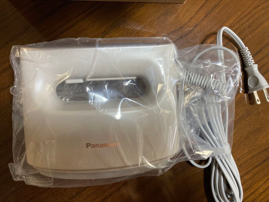 新品未使用 Panasonic NI-FS790-C 衣類スチーマー