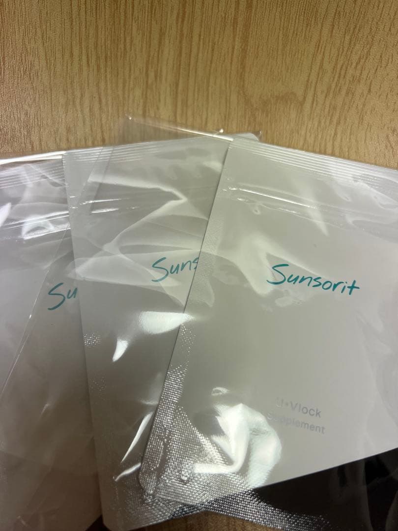 お休みセール！サンソリットUVlock（ユーブロック）　30カプセル×3袋