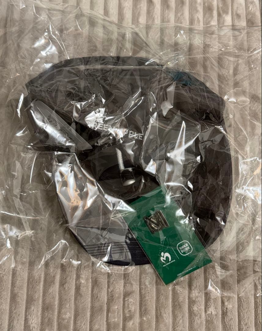 ミセスグリーンアップル ニューエラ ロゴキャップ ネイビー ピンズ付き