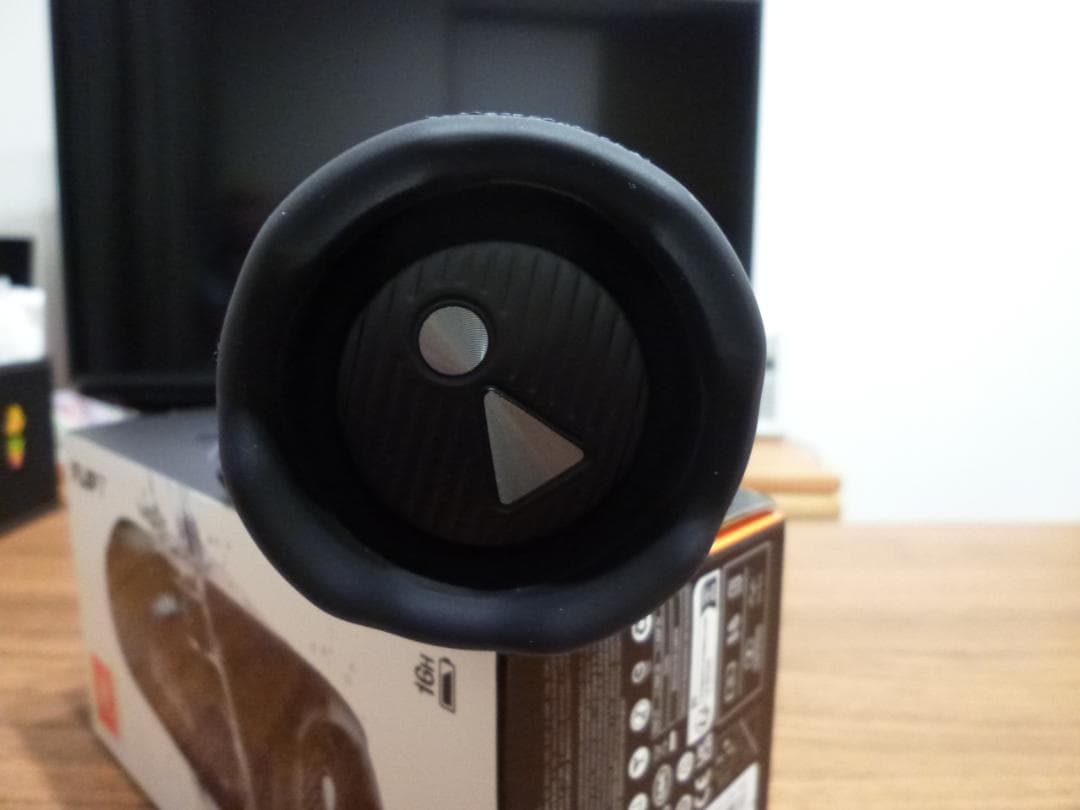 最新【新品同様】JBL FLIP 7 Bluetoothスピーカー