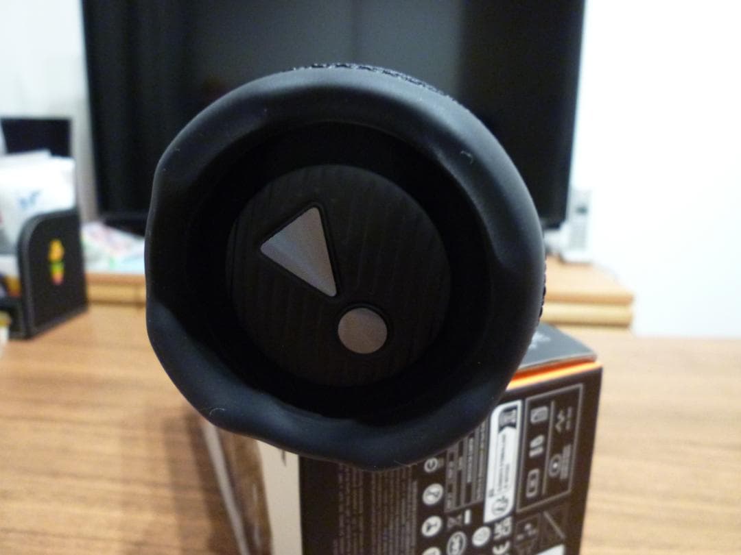 最新【新品同様】JBL FLIP 7 Bluetoothスピーカー