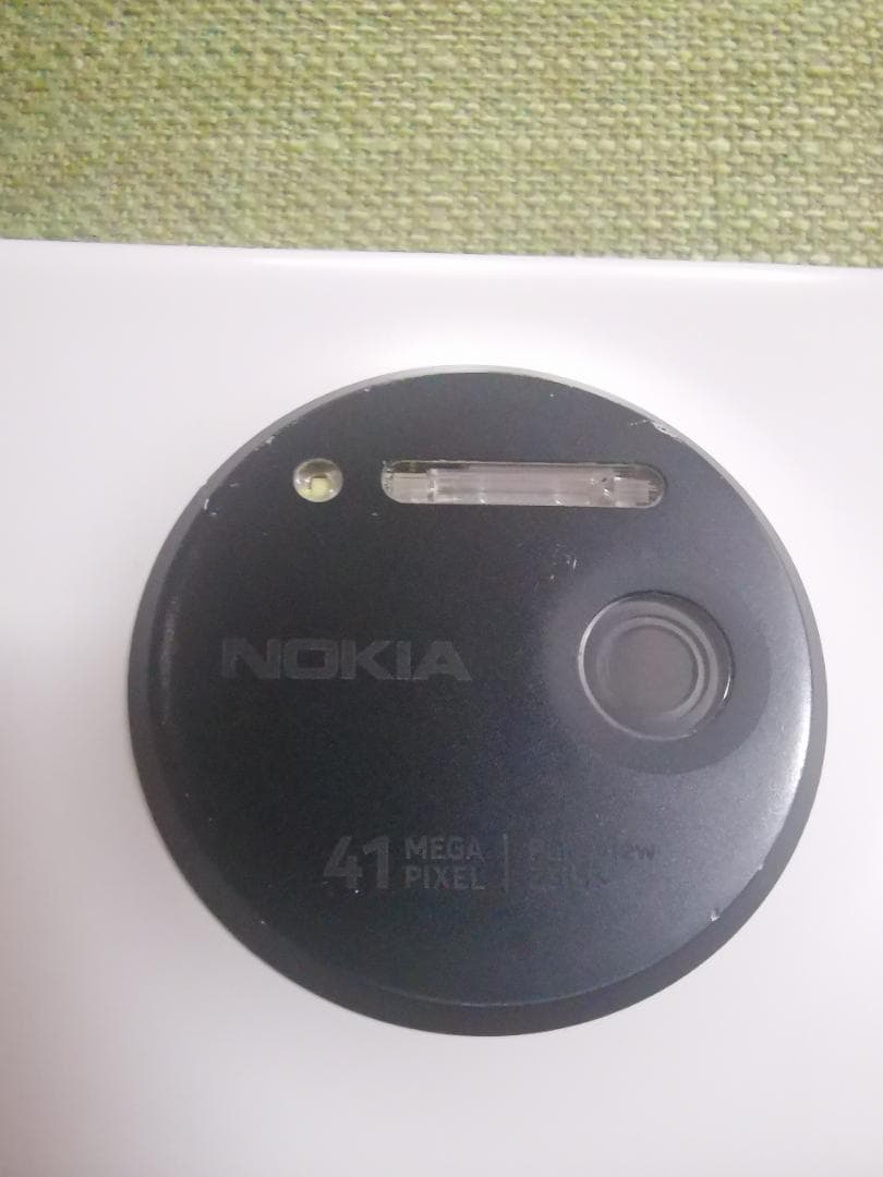 Nokia Lumia 1020 White + カメラグリップ