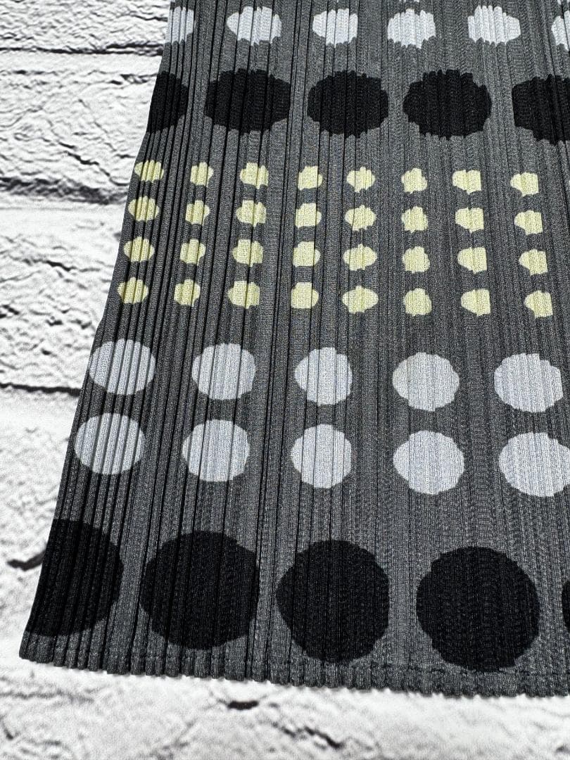 良品　プリーツプリーズ　カットソー　ｗ11625-0924-②　サイズ４