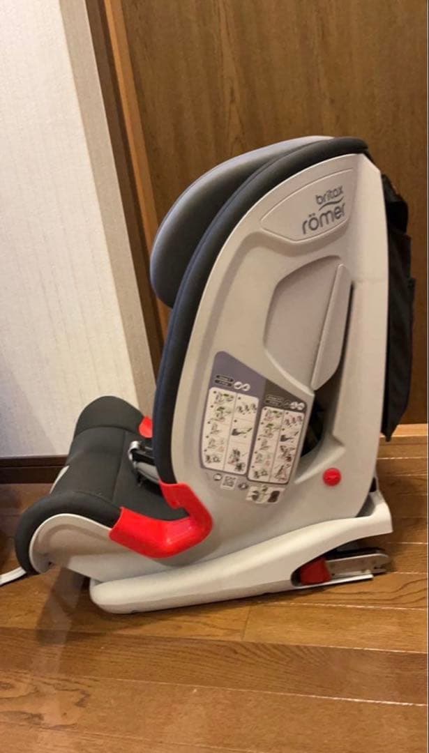 ブリタックス　アドバンザ　フィックスIII S　 チャイルドシート　ISOFIX