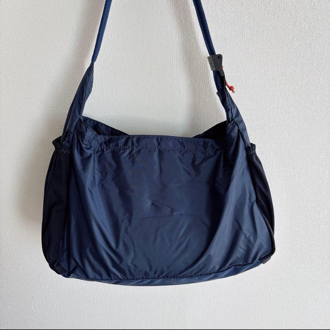 パタゴニア ショルダーバッグ ネイビー 軽量