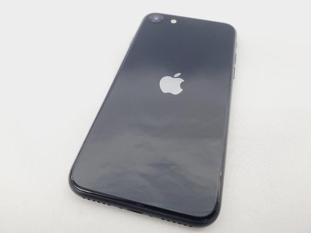 【良品】Apple iPhoneSE 第3世代 64GB MMYC3J/A