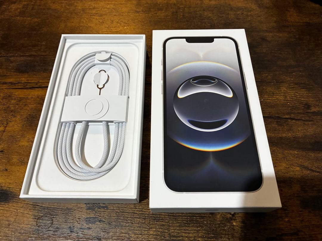 極美品 iPhone16e ホワイト 128GB 本体 SIMフリー