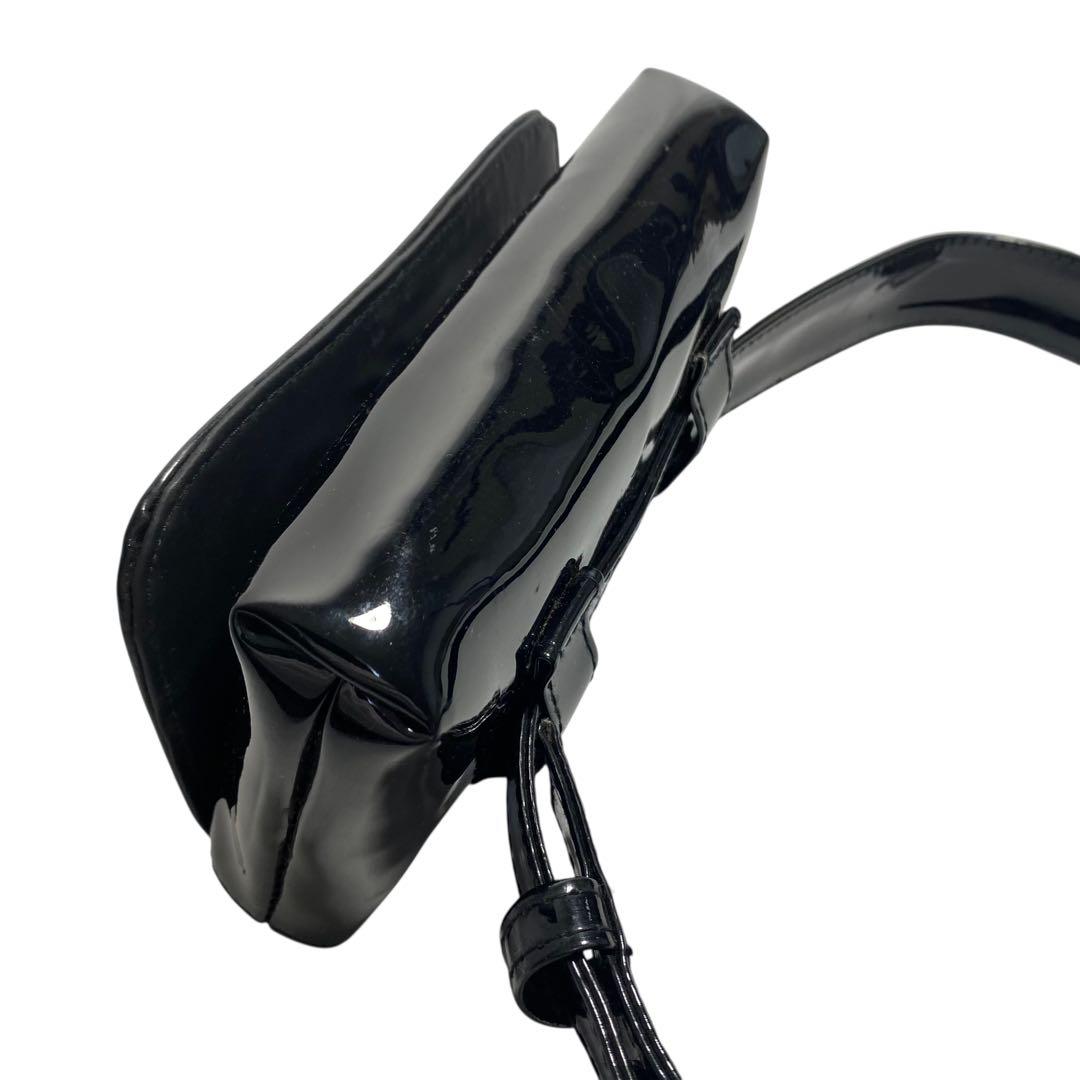 ⭐️CHANEL⭐️シャネル　ウエストポーチ　エナメル　ノベルティ　ボディバッグ