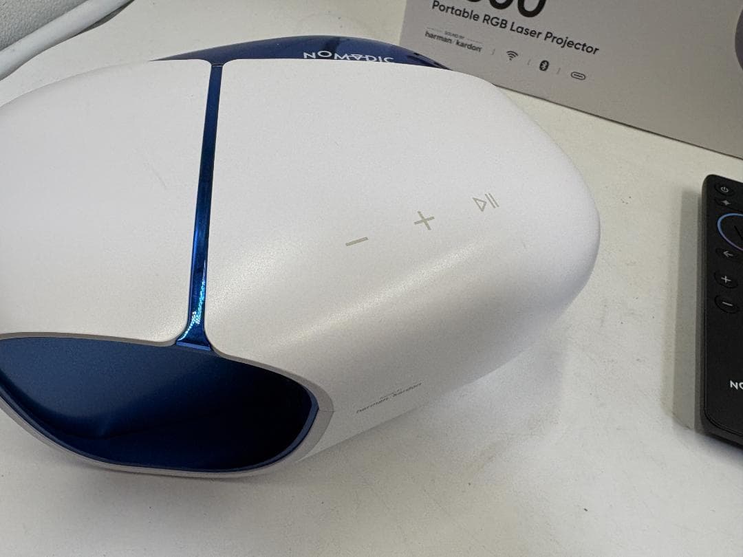 NOMVDIC L500 ポータブル RGB レーザープロジェクター 中古美品