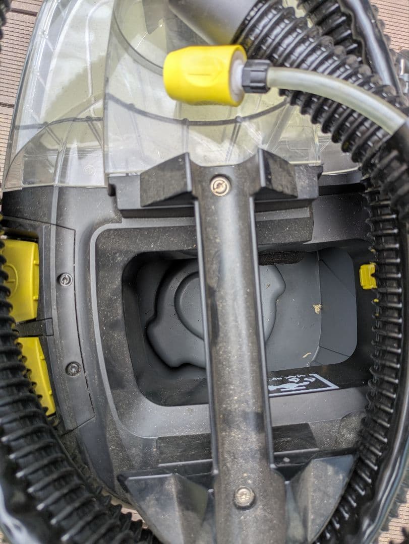 ケルヒャーKARCHER puzzi 8/1c カーペットリンスクリーナー