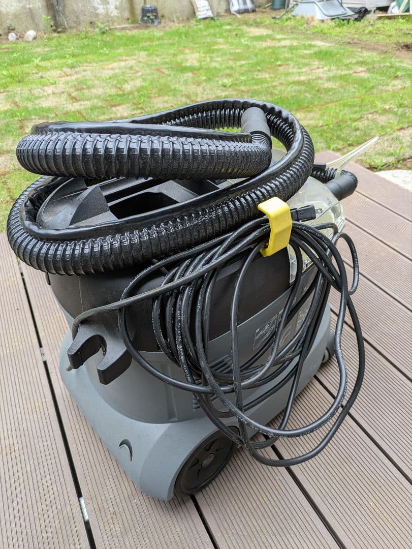 ケルヒャーKARCHER puzzi 8/1c カーペットリンスクリーナー