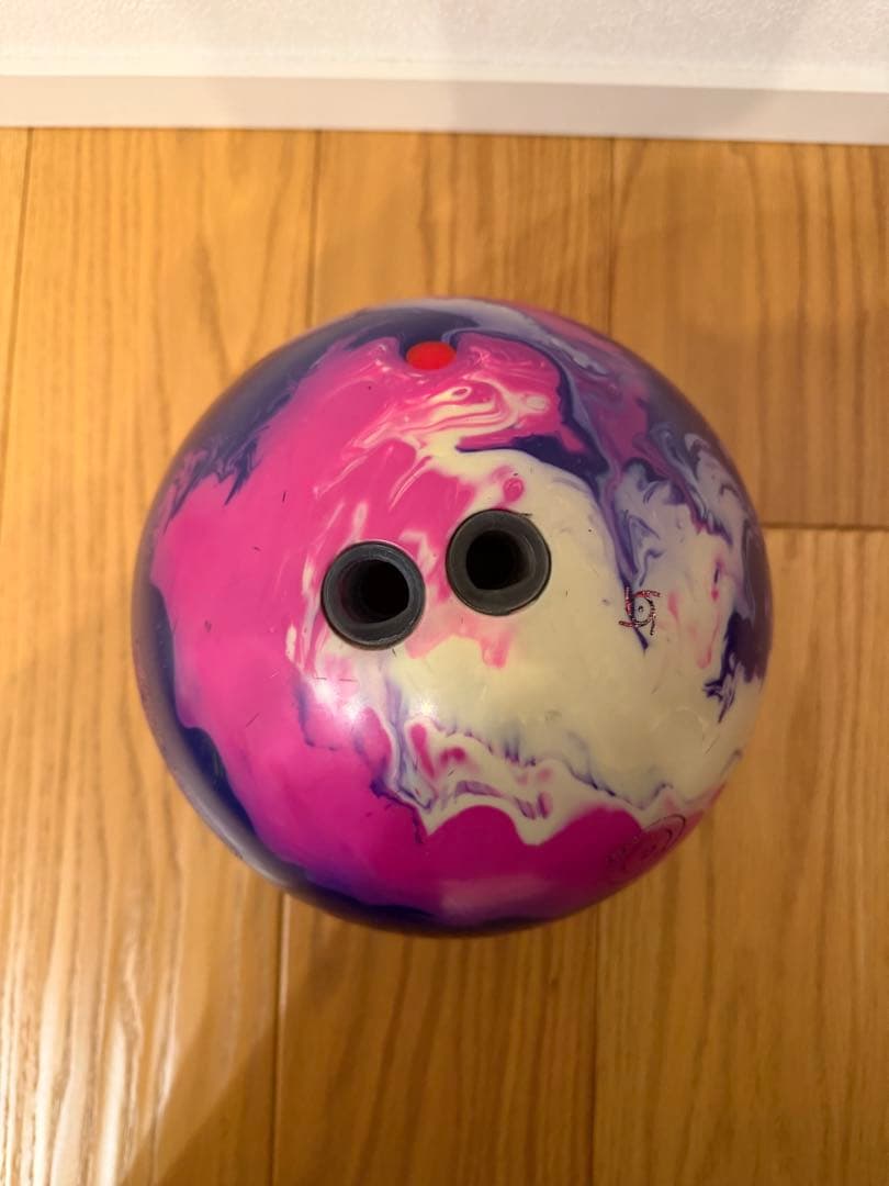 ボウリングボール ION max 15ポンド重め