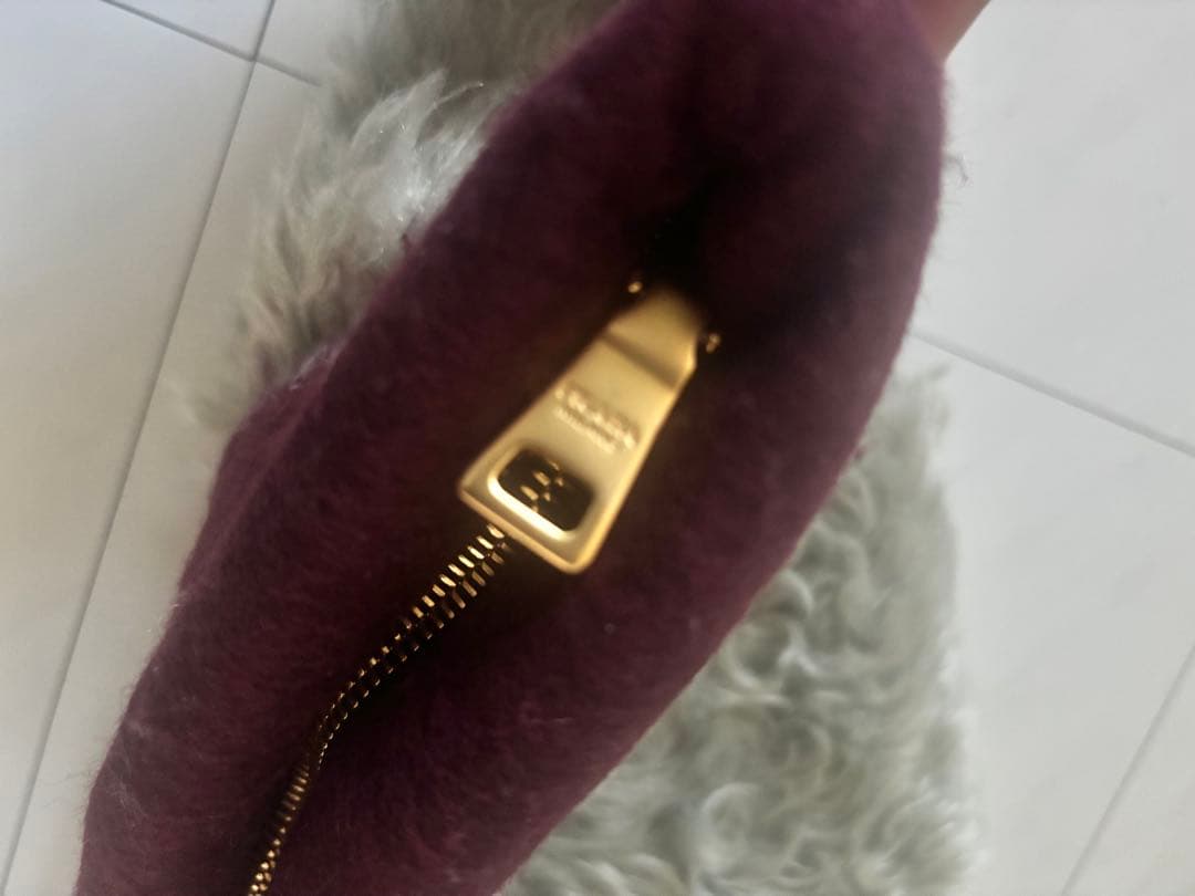 PRADA ファー クラッチバッグ グレー/ボルドー
