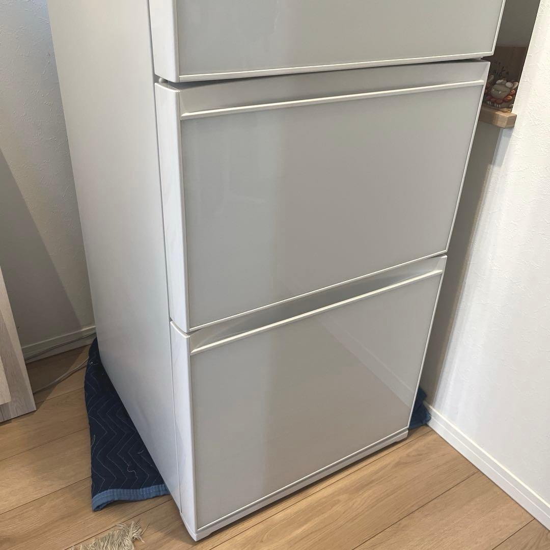TOSHIBA 東芝　3ドア冷蔵庫 ホワイト 白　375L 2016年製　右開き