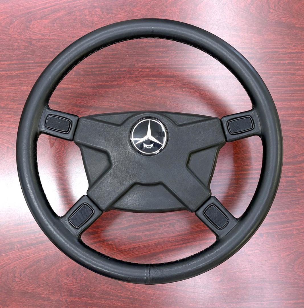 メルセデスベンツ Mercedes Benz atiwe ステアリング AMG