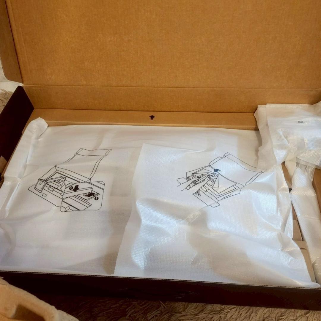 新品 DELL U2422HE 液晶モニター