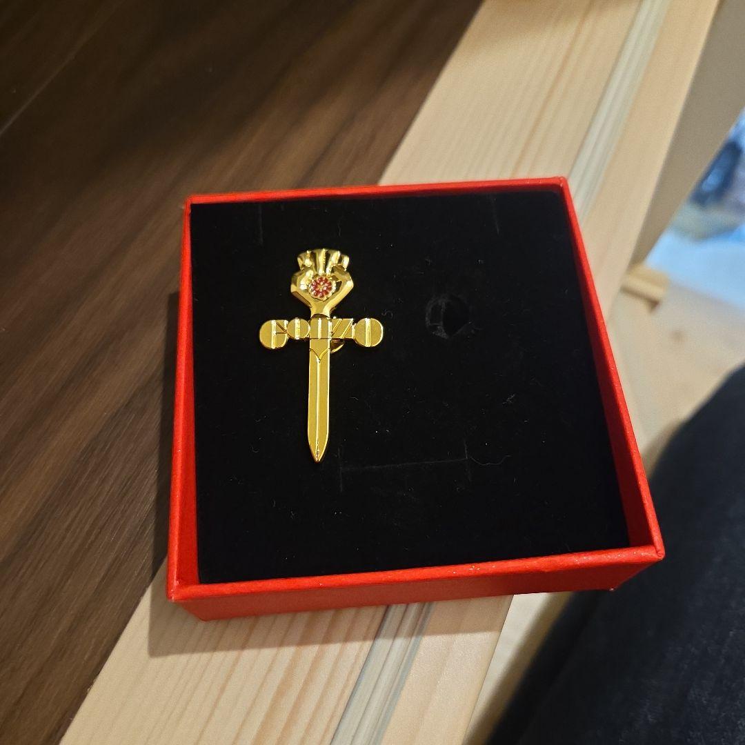 GONZO ピンバッジ　ジョニーデップ　箱付属無し