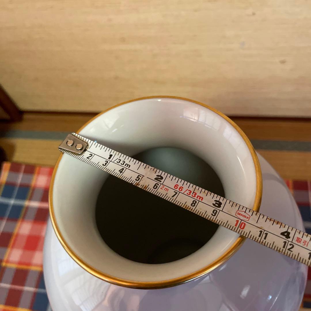 深川製磁　薄紫色 花模様 陶器 花瓶 木製箱付き