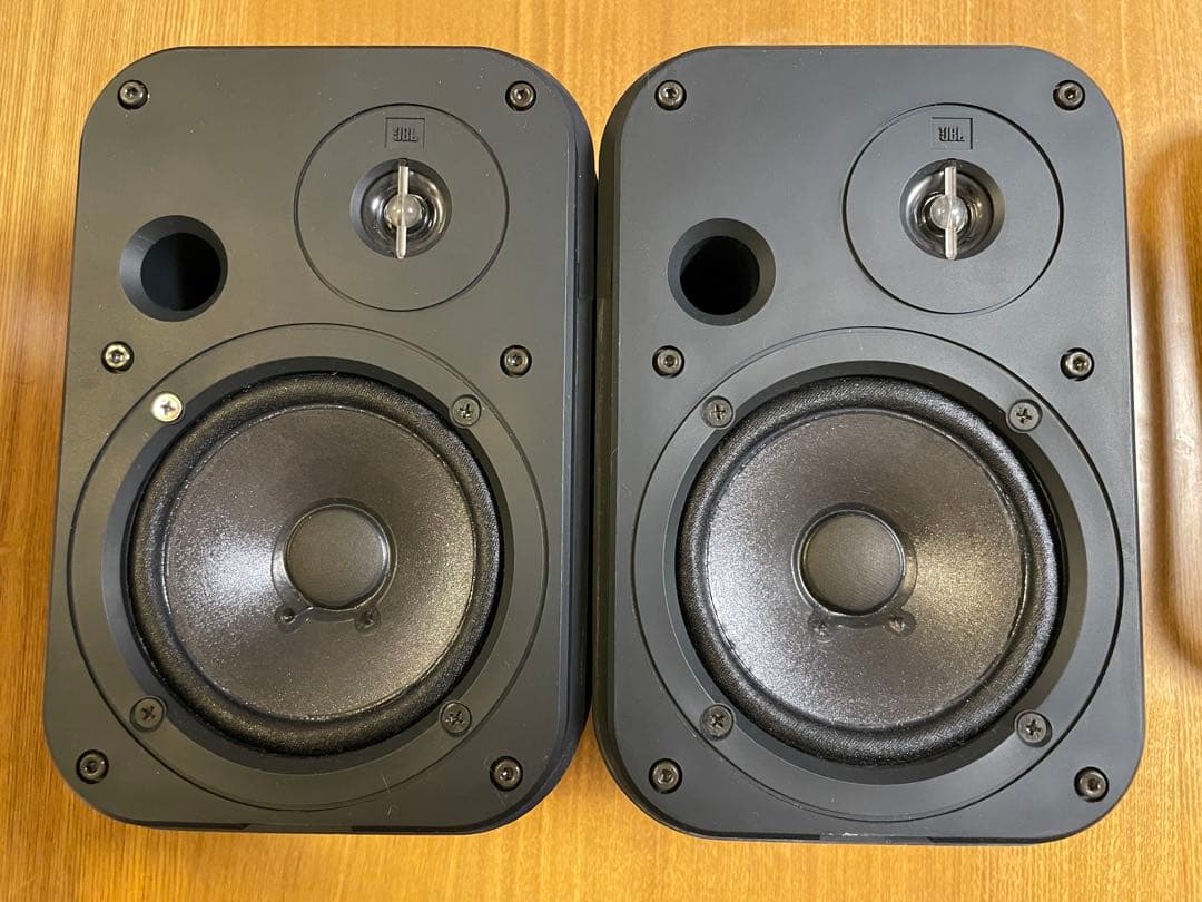 JBL control 1 布エッジ交換済！