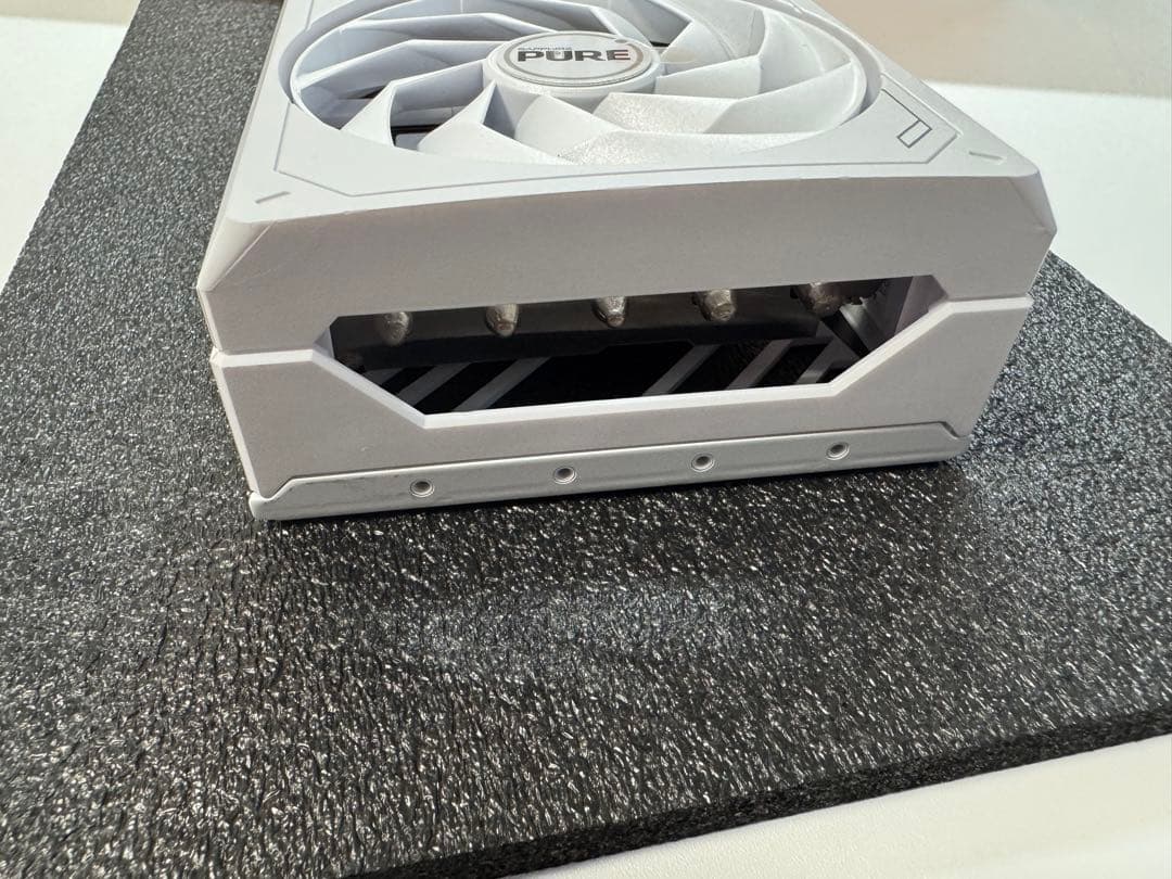 グラフィックボード・グラボ・ビデオカード SAPPHIRE PURE Radeon RX 7800 XT