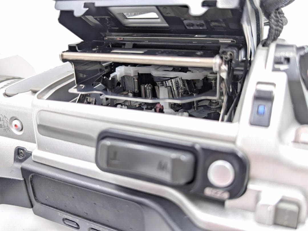 プロ向けモデル！ SONY ビデオカメラ DCR-VX2000 1