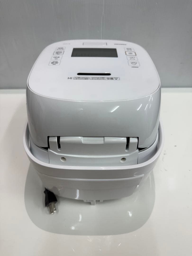 TOSHIBA 真空圧力IHジャー炊飯器RC-10VSV 2024年製