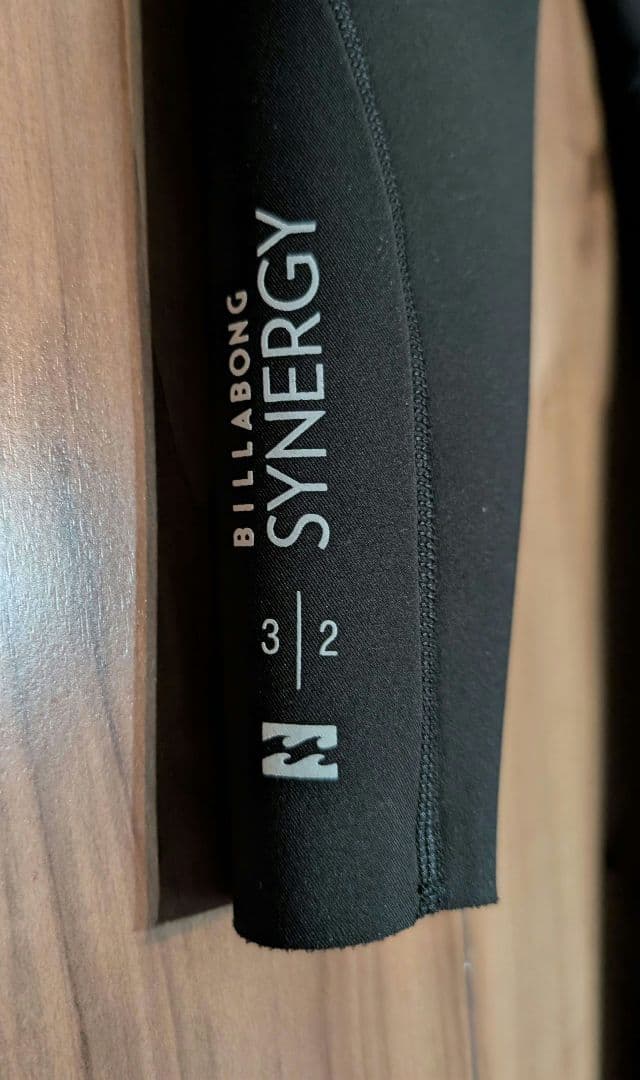 Billabong　レディース　 フルスーツ 　新品未使用