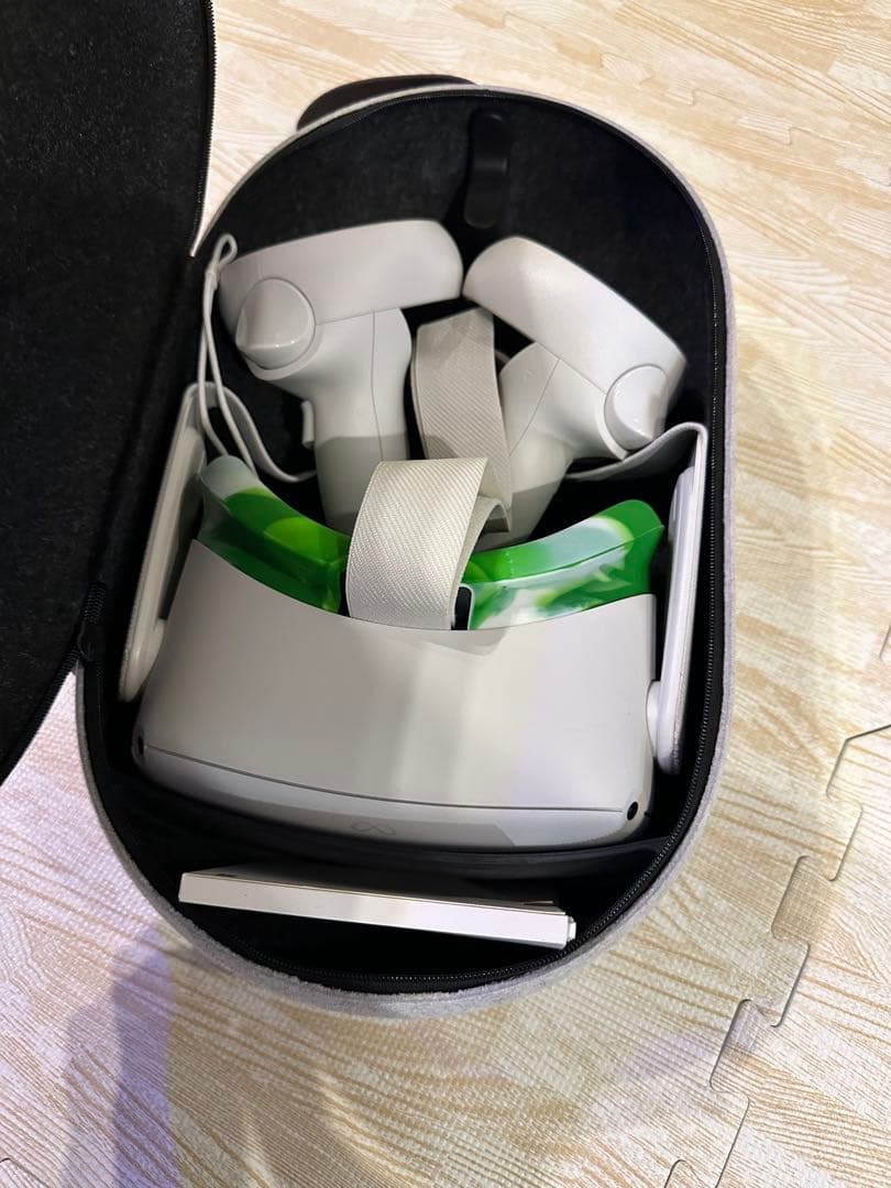  quest2 128G オキュラスクエスト2 美品　ケース付　VR