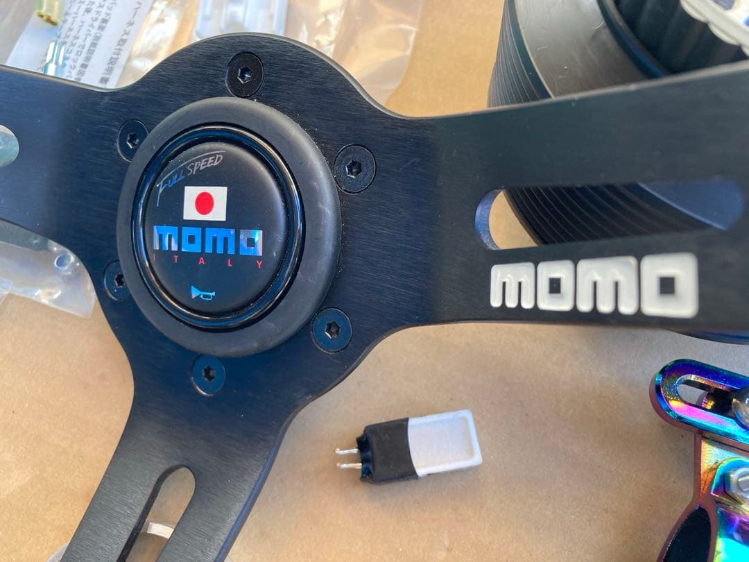 MOMO フルスピードとボス