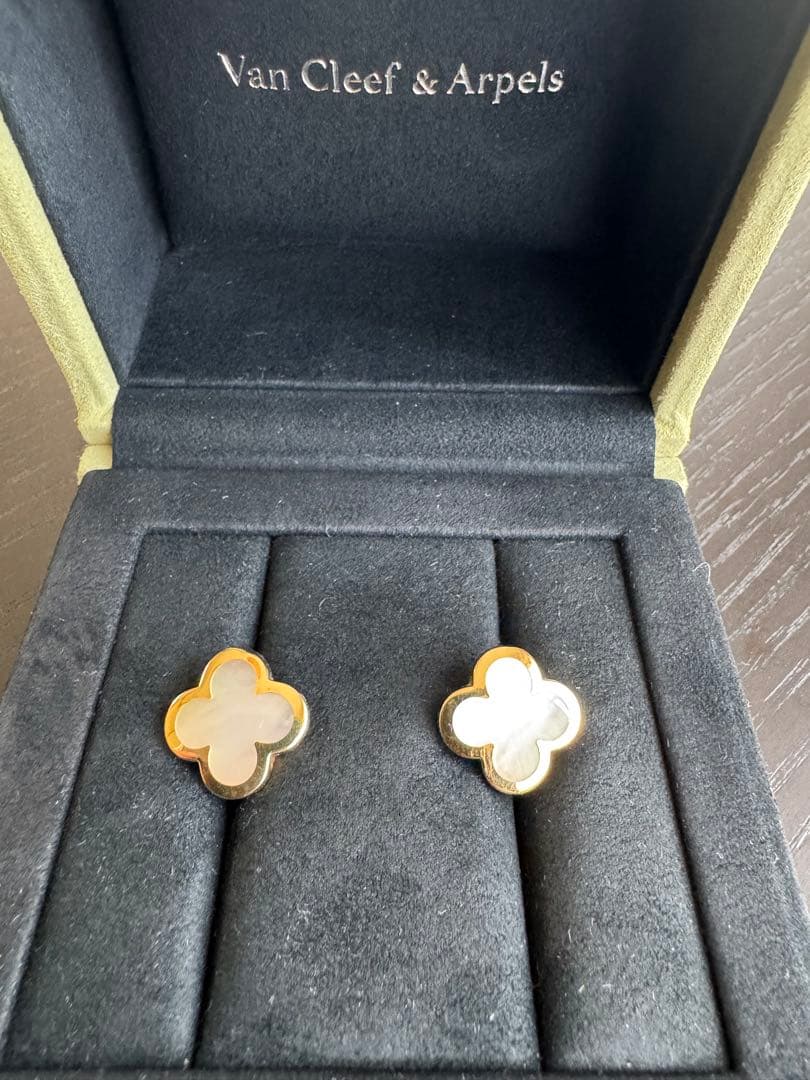 Van Cleef & Arpels アルハンブラ　カフリンクス