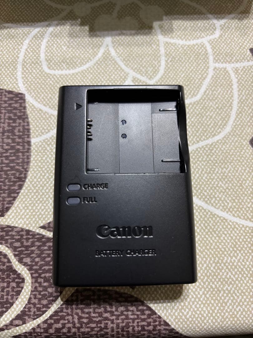 Canon IXY コンパクトデジタルカメラ