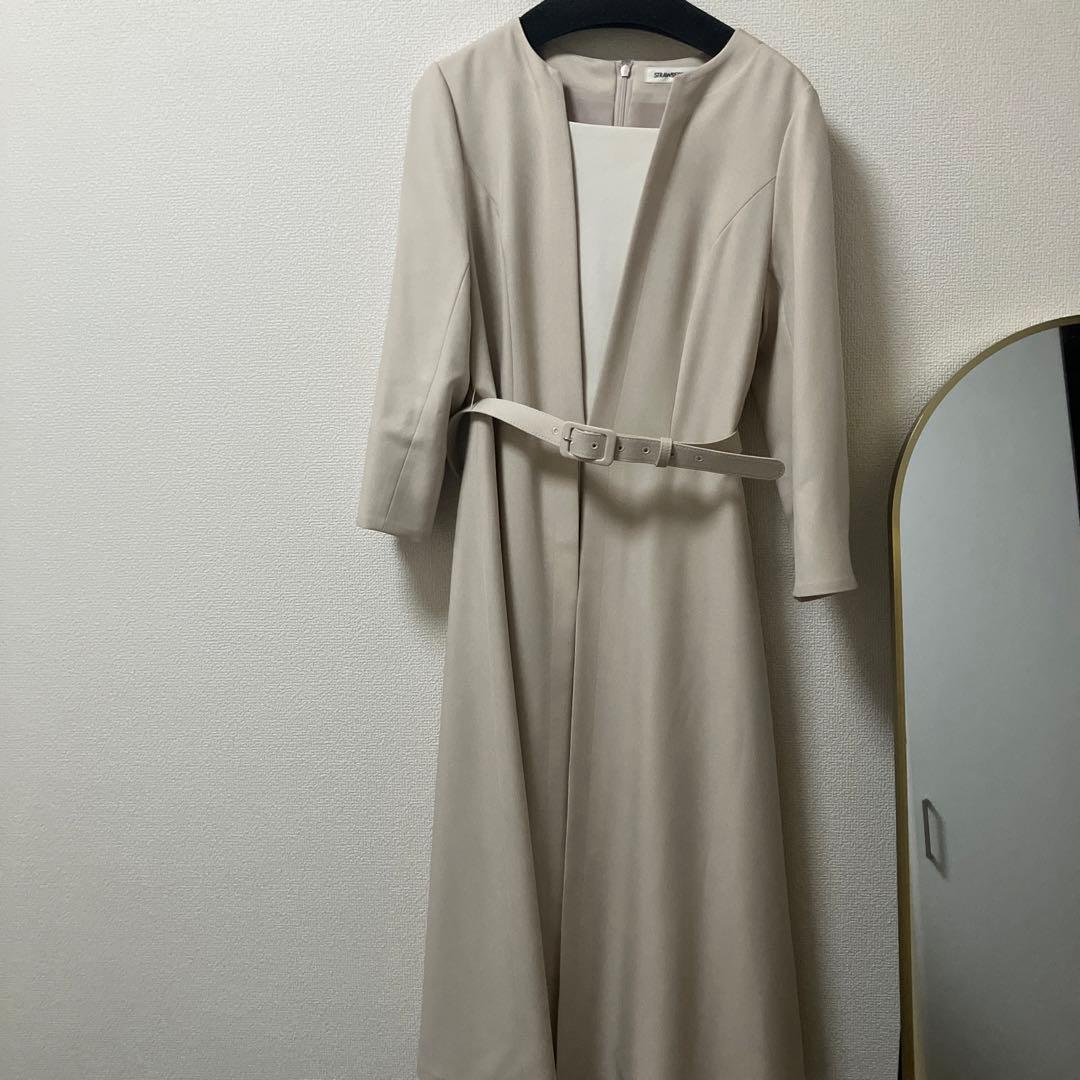 【美品】ストロベリーフィールズ　センタープリーツワンピース　ベージュ　L