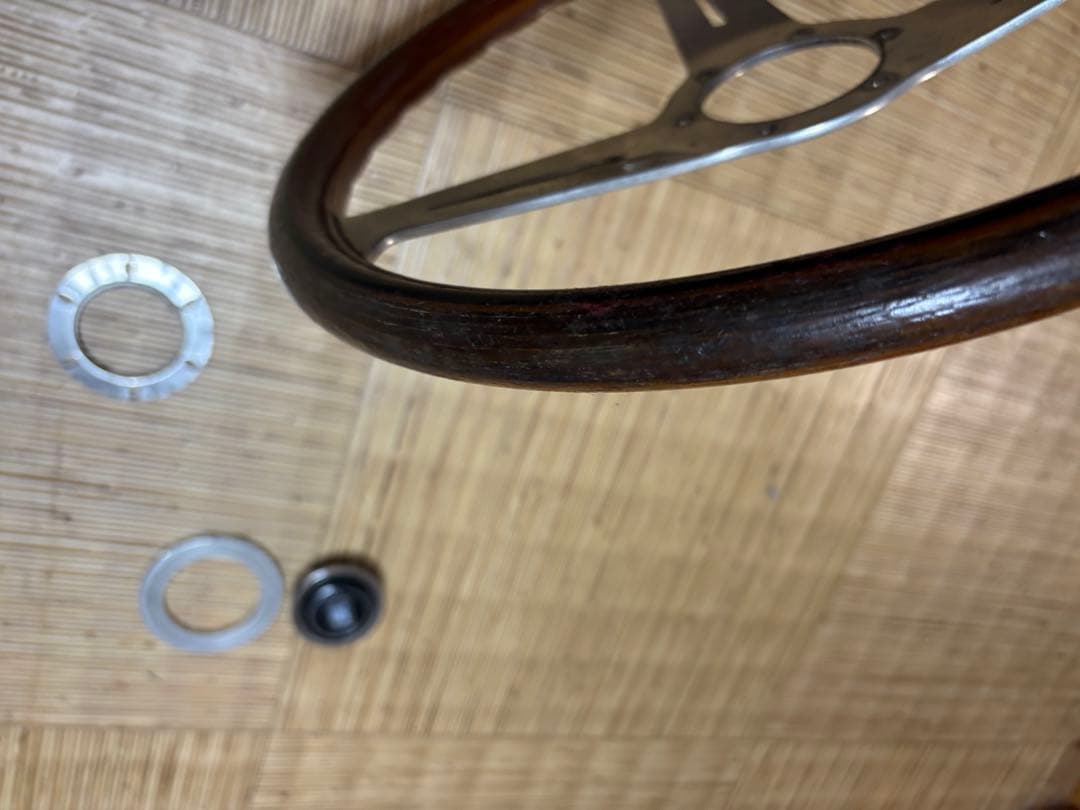 つー本物ナルディー　クラシックウッドステアリング36.5パイ旧車ビンテー