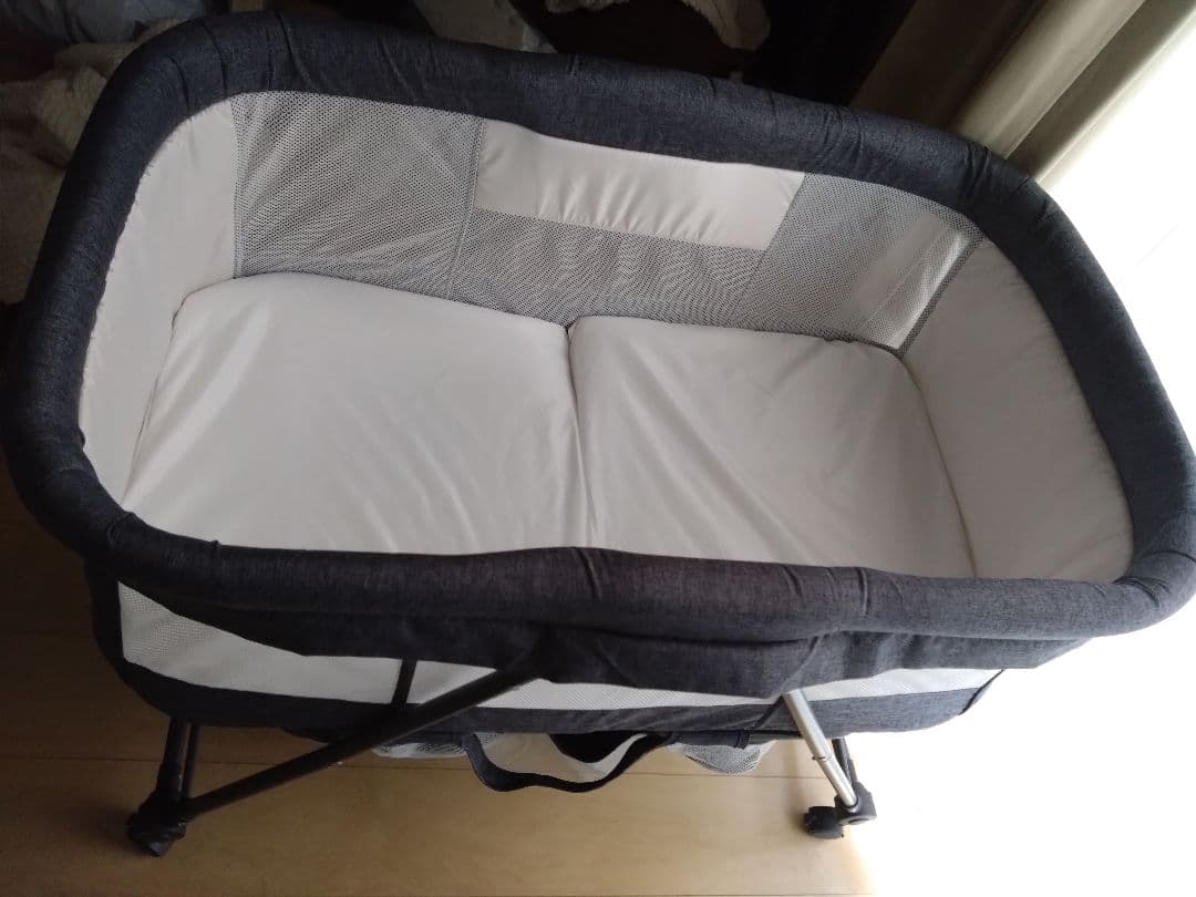 折りたたみ ベビーベッド グレー