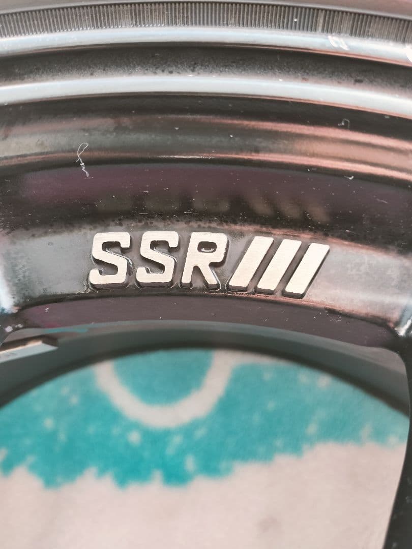 SSR GTV02 8J ＋45 5H 17インチ　114.3　215/40