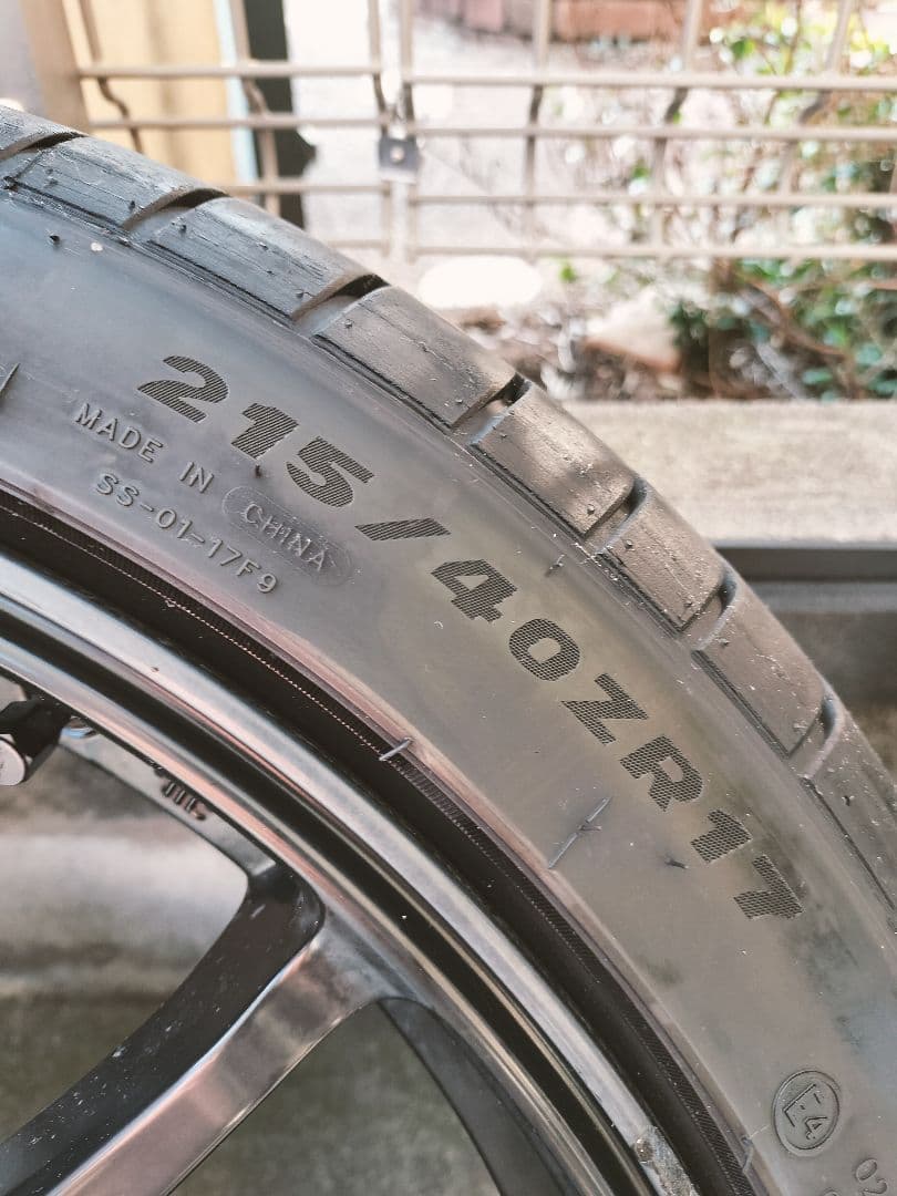 SSR GTV02 8J ＋45 5H 17インチ　114.3　215/40